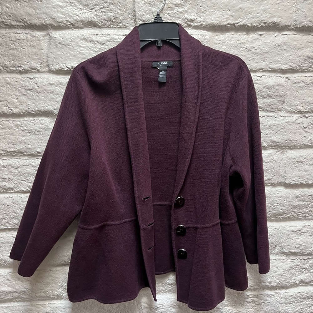 Alfani Woman Plum colored 3/4 sleeve sweater-size 3X.